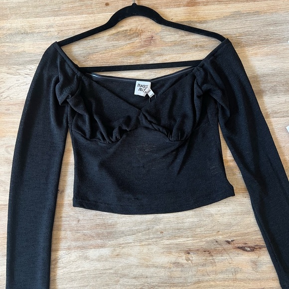 Princess Polly Zelda Off The Shoulder Top - Black - Picture 4 of 4